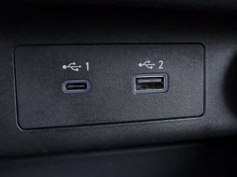 Used 2023 Nissan Rogue SV image 27