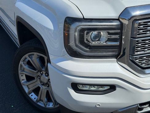 Used 2018 GMC Sierra 1500 Denali w/ Denali Ultimate Package AWD/4WD image 3