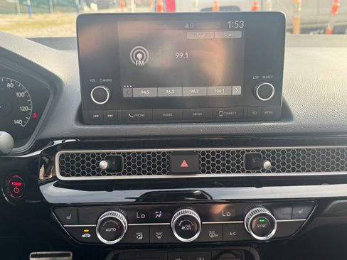 Used 2025 Honda Civic Sport image 16