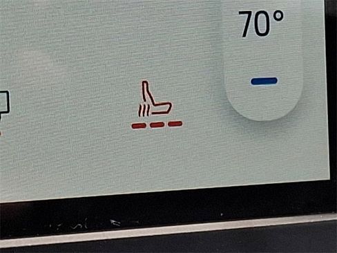 Used 2022 Ford Edge Titanium image 25