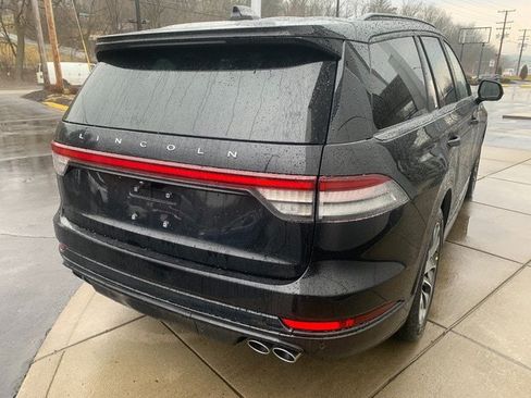 New 2026 Lincoln Aviator AWD w/ Jet Appearance Package image 7
