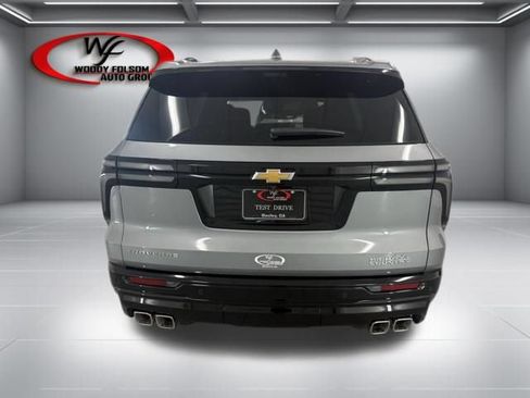 New 2026 Chevrolet Traverse High Country w/ LPO, Floor Liner Package FWD image 7