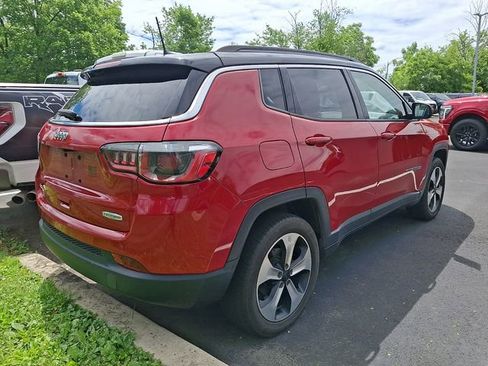 Used 2018 Jeep Compass Latitude w/ Popular Equipment Group AWD/4WD image 13