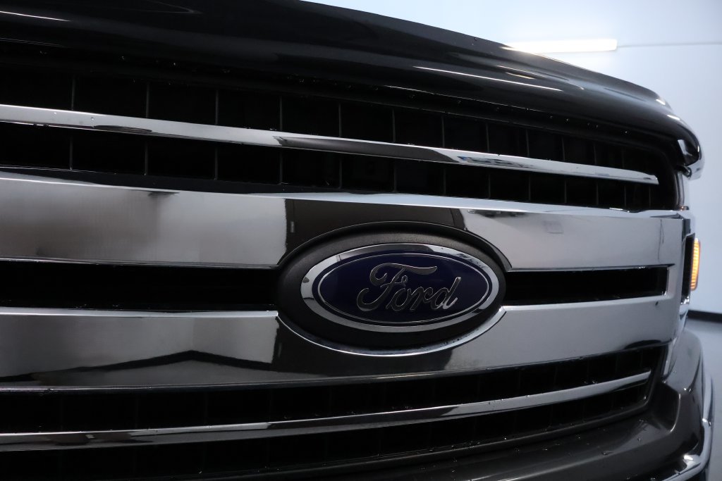 Used 2018 Ford F150 XLT AWD/4WD image 8