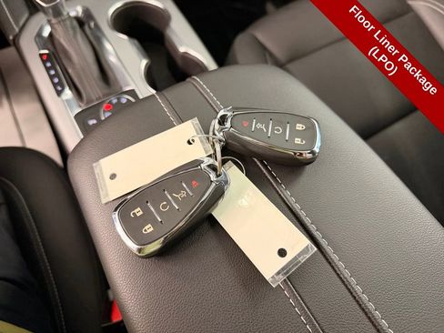 Used 2023 Chevrolet Blazer LT w/ Midnight/Sport Edition image 28