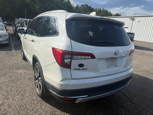Used 2019 Honda Pilot Touring image 5