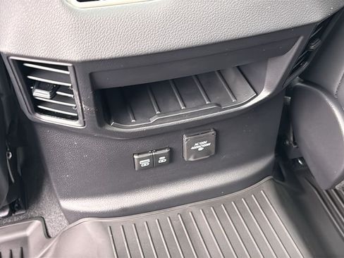 New 2026 Toyota Tundra Limited AWD/4WD image 10