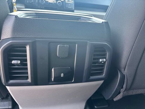 Used 2017 Ford F150 XL w/ Equipment Group 101A Mid AWD/4WD image 30