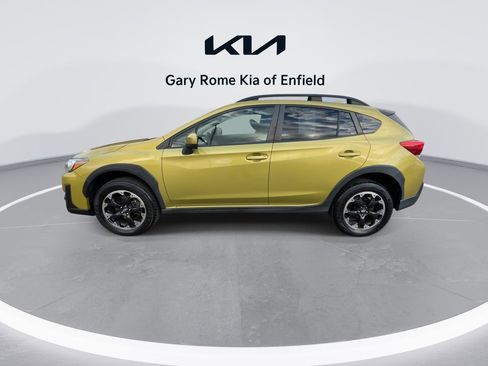 Used 2021 Subaru Crosstrek 2.0i Premium image 5
