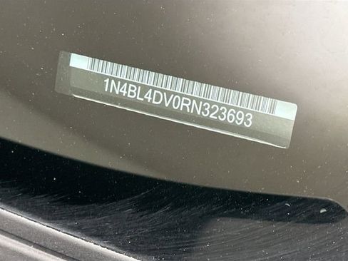 Used 2024 Nissan Altima 2.5 SV image 29