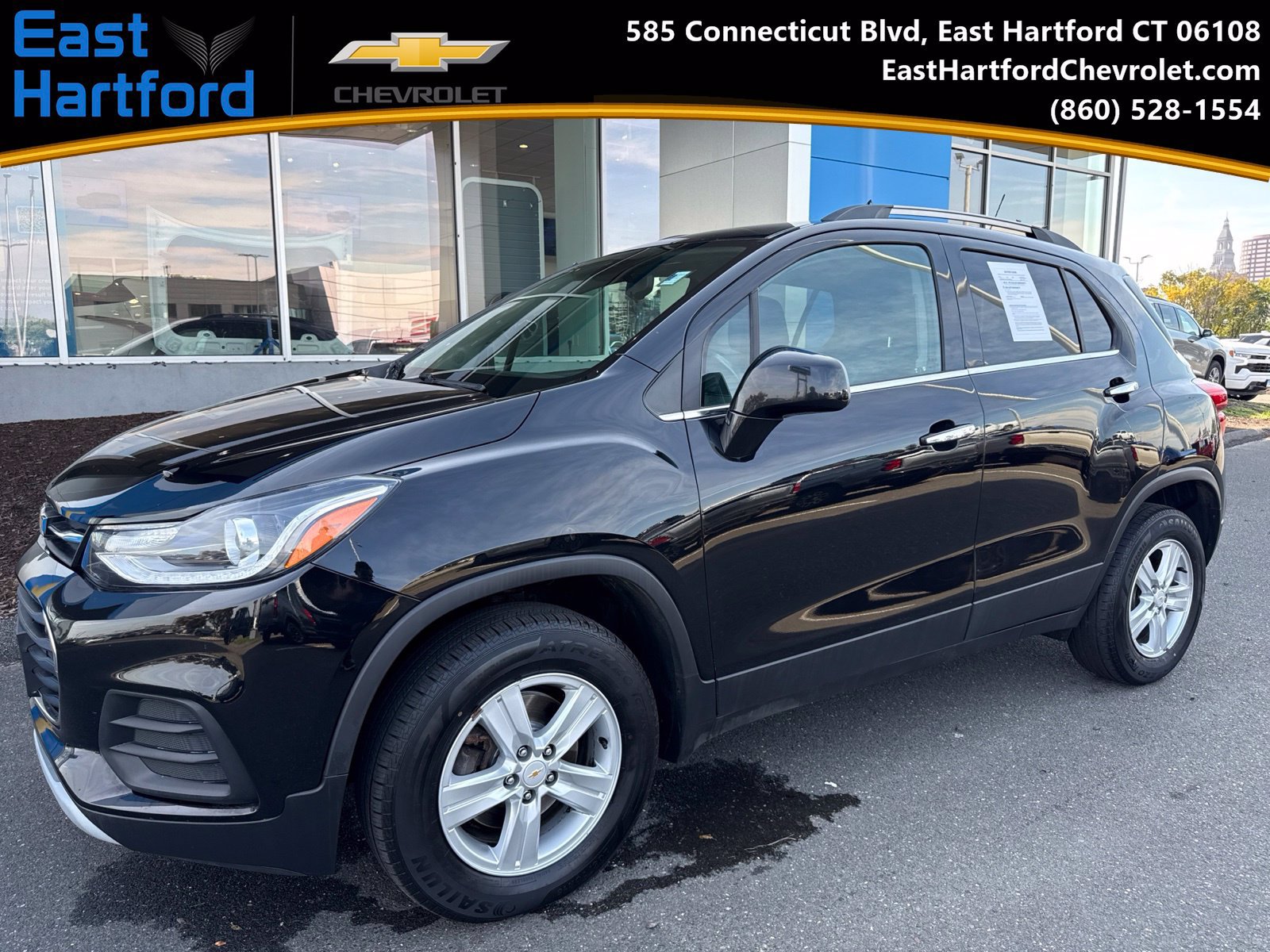 Used 2020 Chevrolet Trax LT w/ LT Convenience Package AWD/4WD image 1
