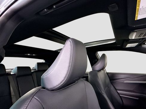 Used 2025 Toyota Camry XSE w/ Premium Package FWD image 18