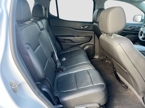 Used 2023 GMC Acadia SLT FWD image 30