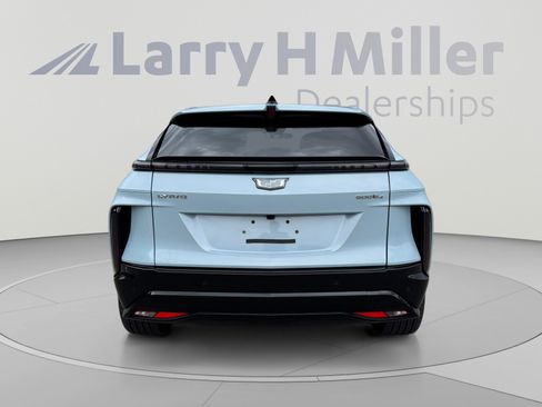 Used 2025 Cadillac Lyriq Sport AWD/4WD image 4