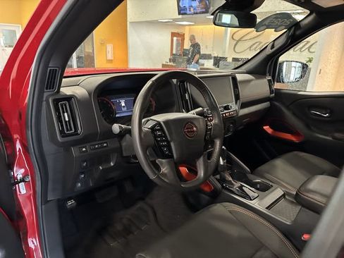 Used 2025 Nissan Frontier Pro-X RWD image 11