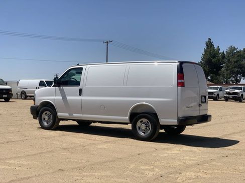New 2026 Chevrolet Express 2500 w/ Driver Convenience Package RWD image 6
