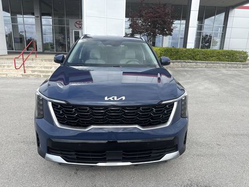 Used 2025 Kia Sorento S FWD image 8