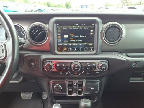 Used 2023 Jeep Gladiator Sport AWD/4WD image 10