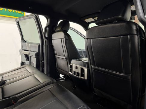 Used 2022 Ford F250 Lariat w/ Lariat Ultimate Package AWD/4WD image 16