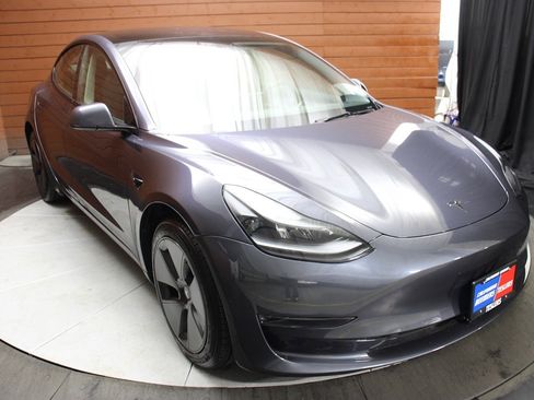Used 2023 Tesla Model 3 Standard Range image 24