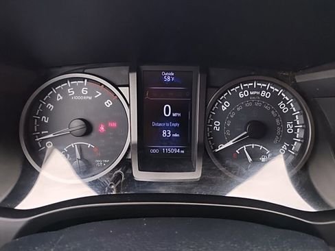 Used 2019 Toyota Tacoma TRD Off-Road AWD/4WD image 15