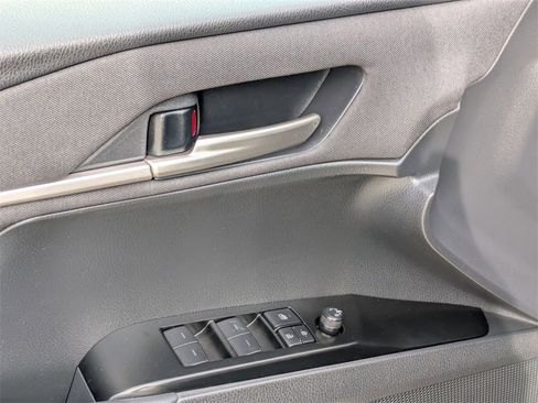 Used 2025 Toyota Camry LE image 13