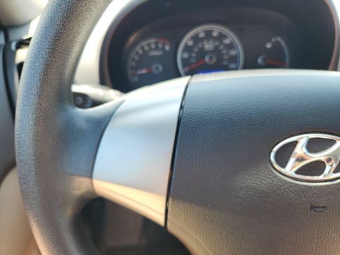 Used 2010 Hyundai Elantra GLS FWD image 28