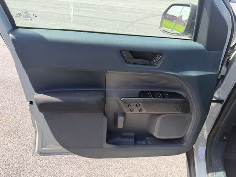 Used 2022 Ford Maverick XL FWD image 13