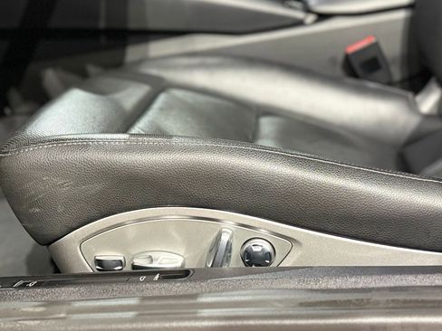 Used 2014 Porsche 911 Carrera 4S image 33