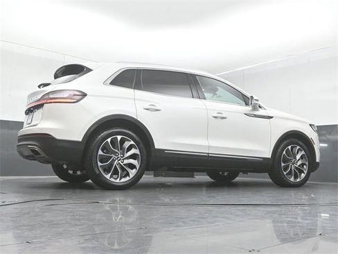 Certified 2023 Lincoln Nautilus Reserve w/ Luxury Package image 43