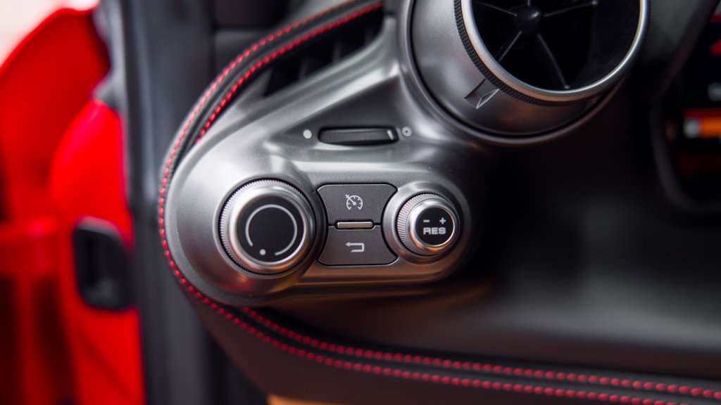 Certified 2021 Ferrari F8 Tributo RWD image 22