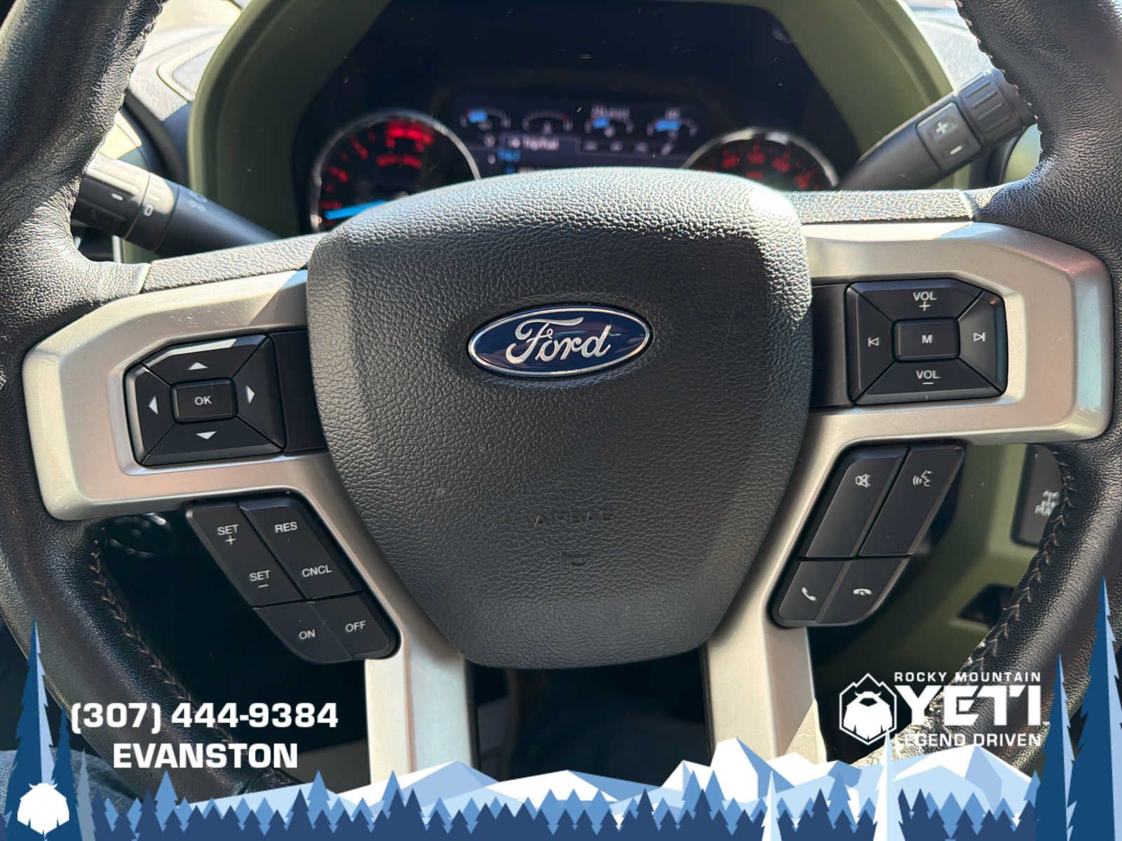Used 2021 Ford F250 Lariat w/ Lariat Ultimate Package AWD/4WD image 29