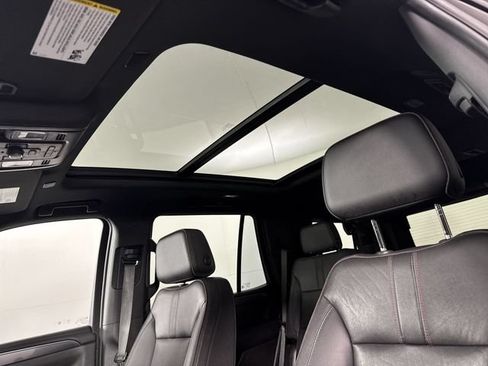 Used 2023 Chevrolet Tahoe RST w/ Luxury Package AWD/4WD image 19