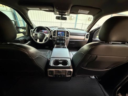 Used 2020 Ford F250 Lariat w/ Tremor Off-Road Package AWD/4WD image 28