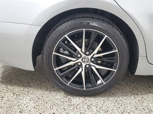 Used 2023 Toyota Camry SE image 7