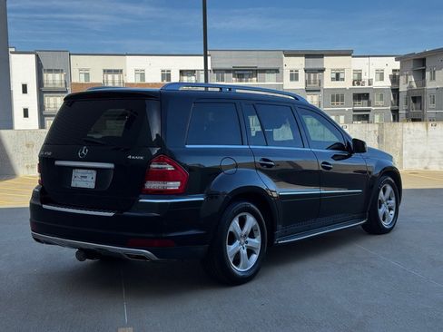 Used 2012 Mercedes-Benz GL 450 4MATIC image 3