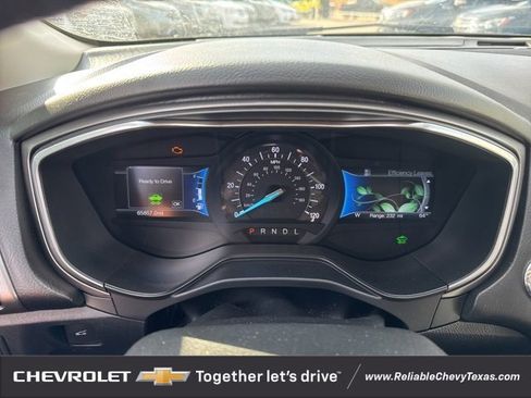 Used 2020 Ford Fusion SE image 23