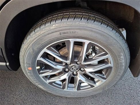 New 2026 Toyota Corolla Cross XLE image 6