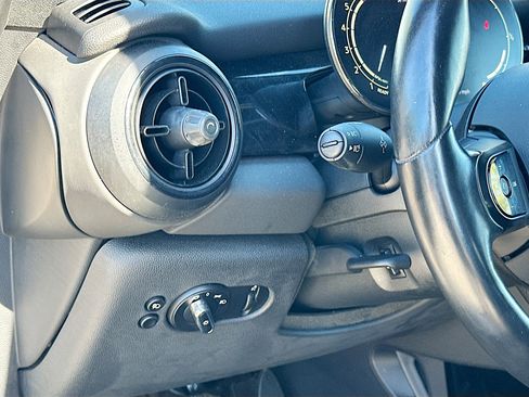 Used 2023 MINI Cooper S image 10