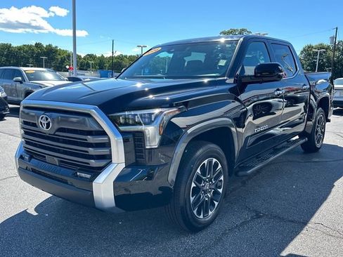 Used 2026 Toyota Tundra Limited AWD/4WD image 7