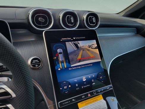 Used 2026 Mercedes-Benz GLC 300 GLC 300 image 24