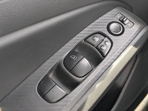 Used 2025 Nissan Altima 2.5 SV FWD image 20