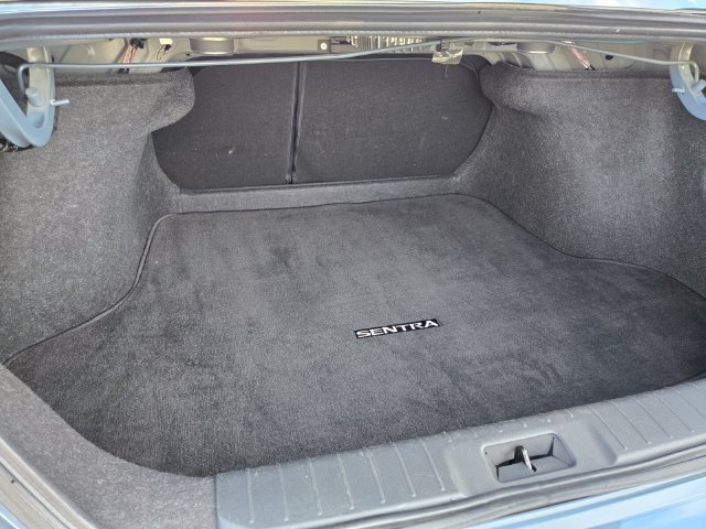 Used 2025 Nissan Sentra SR w/ SR Premium Package FWD image 16