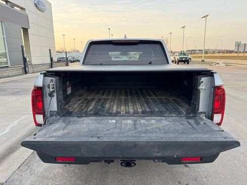 Used 2017 Honda Ridgeline RTL-T image 36