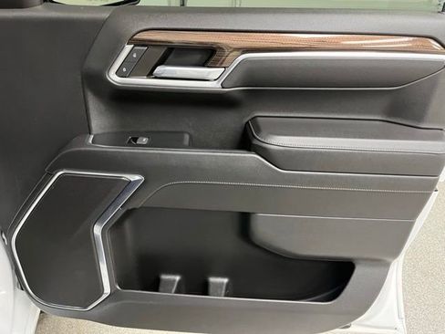 Used 2022 Chevrolet Silverado 1500 RST AWD/4WD image 93