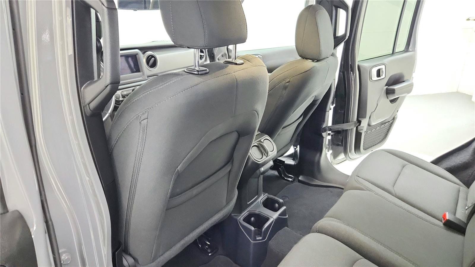 Used 2021 Jeep Wrangler Unlimited Sport AWD/4WD image 19