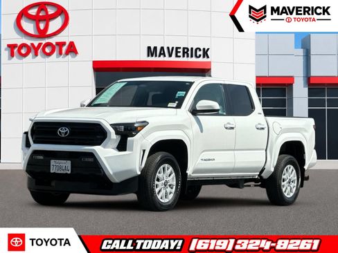 Used 2024 Toyota Tacoma SR5 AWD/4WD image 1