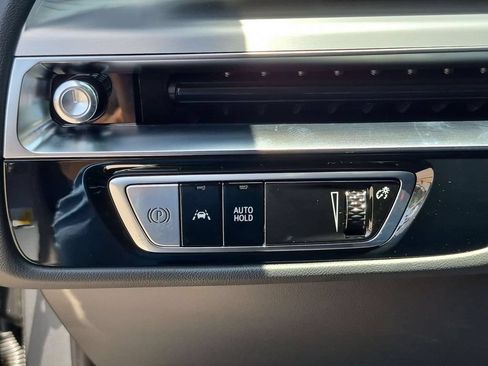 New 2026 Cadillac Lyriq Luxury AWD/4WD image 20