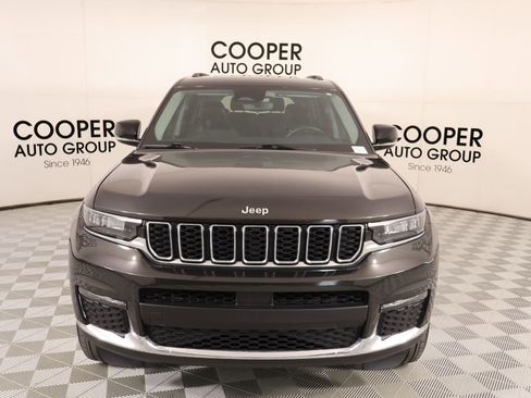 Used 2022 Jeep Grand Cherokee L Limited RWD image 10