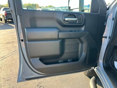 Used 2024 Chevrolet Silverado 2500 Custom w/ Custom Value Package AWD/4WD image 12
